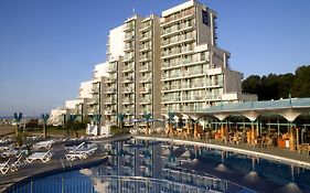 Хотел Боряна